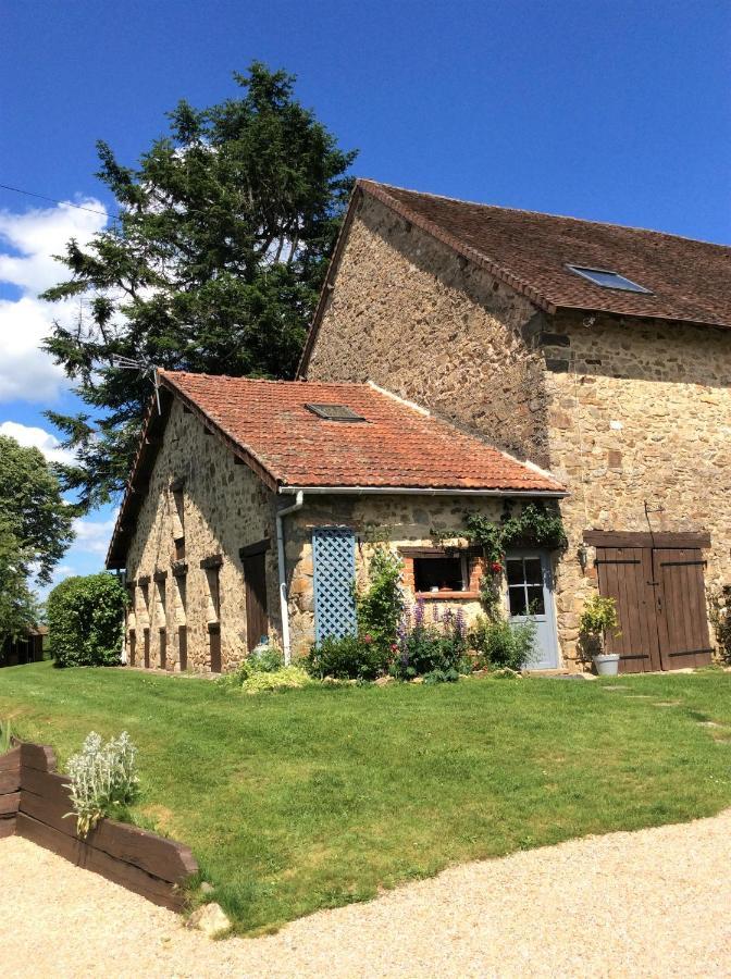La Porcherie Saint-Yrieix-la-Perche Exterior foto